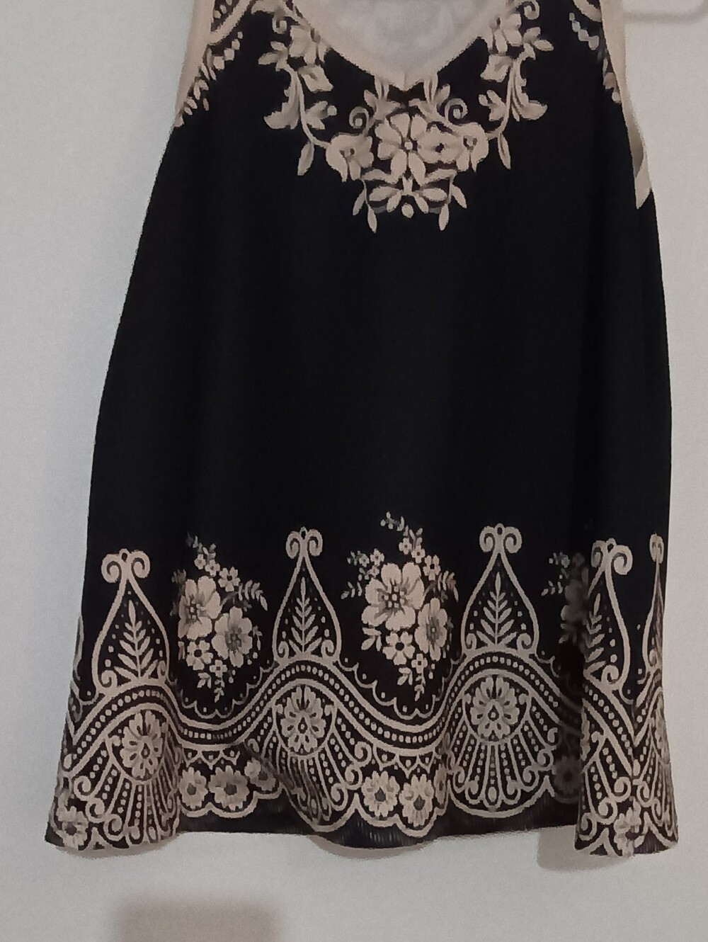 Black & Cream A-Line Women’s Sleeveless Sh